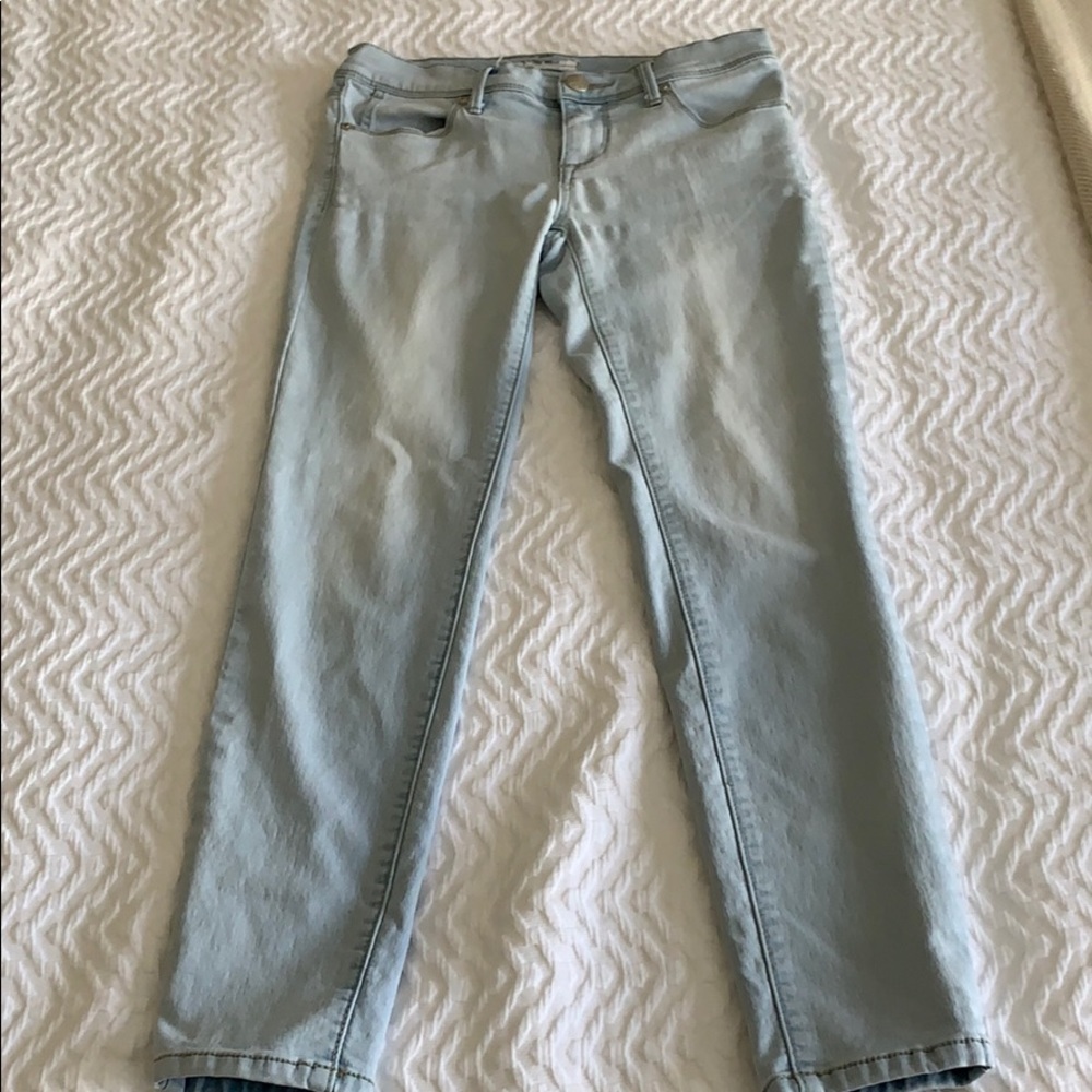 Free People light wash ankle jeans